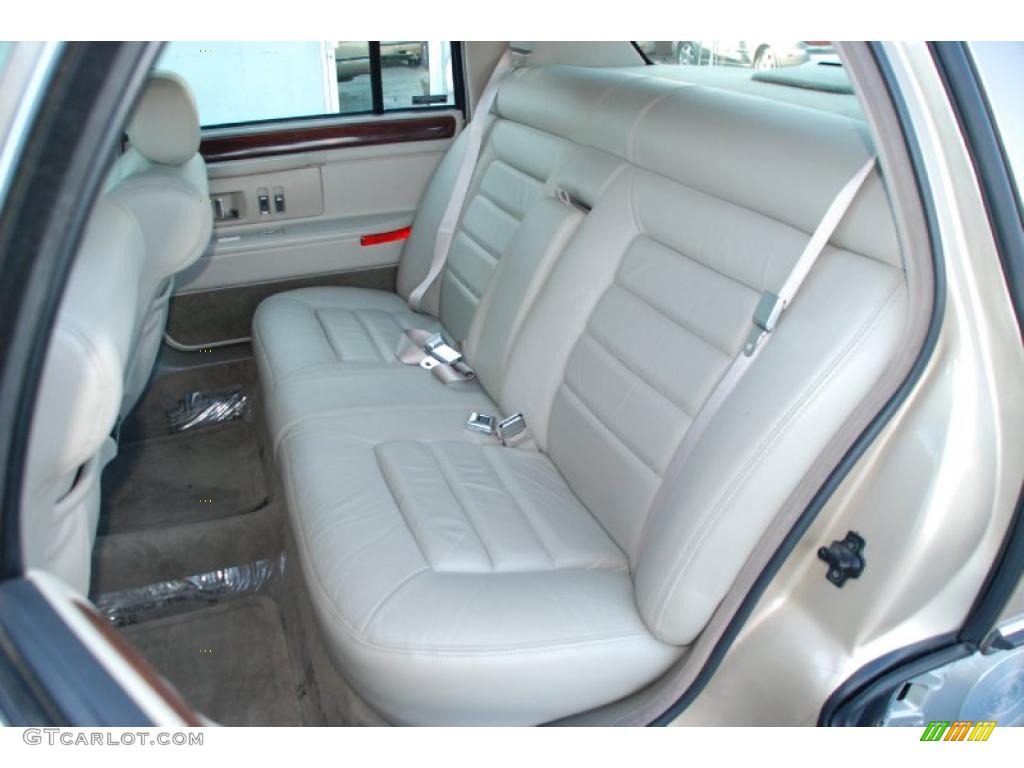 Beige Interior 1996 Cadillac DeVille Sedan Photo #46645949