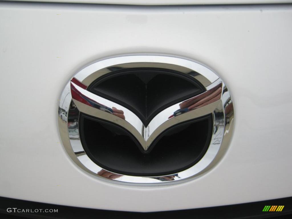 2012 Mazda MAZDA5 Sport Marks and Logos Photos