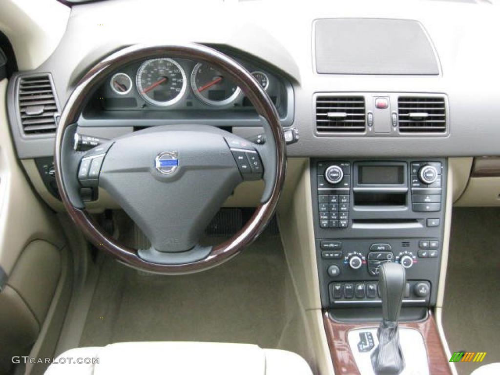 2011 Volvo XC90 3.2 AWD Beige Dashboard Photo #46646771