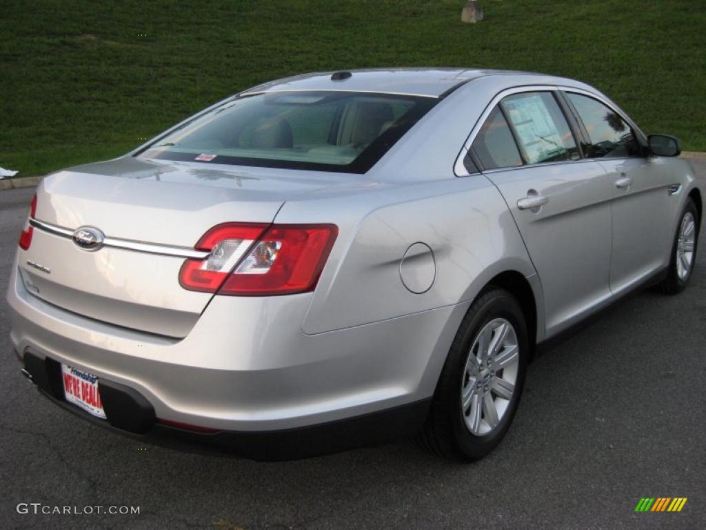 Ingot Silver 2011 Ford Taurus SE Exterior Photo #46647152