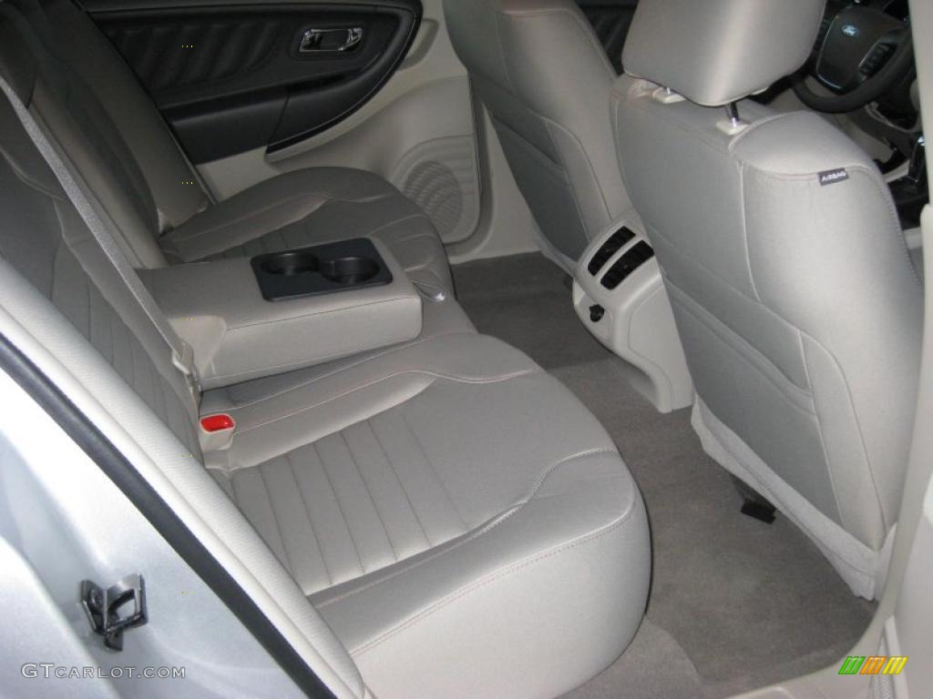 Light Stone Interior 2011 Ford Taurus SE Photo #46647263
