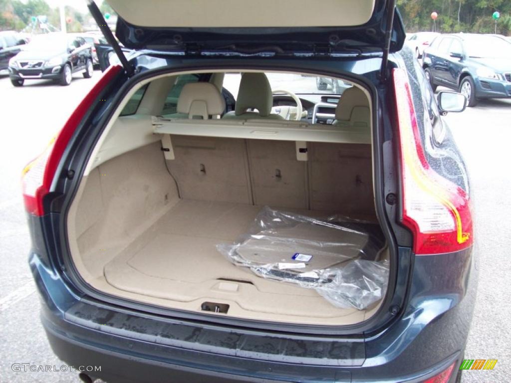 2011 Volvo S60 T6 AWD Trunk Photo #46648427