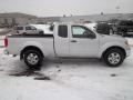 2008 Radiant Silver Nissan Frontier LE King Cab 4x4  photo #4