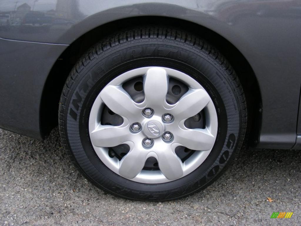 2007 Hyundai Elantra GLS Sedan Wheel Photo #46650380