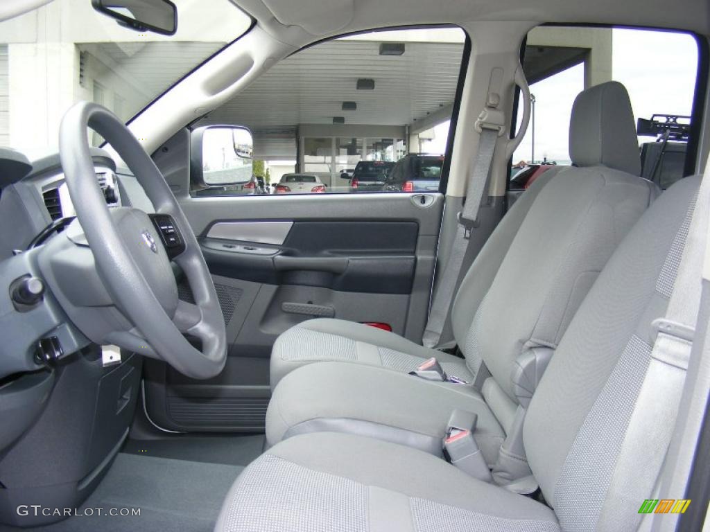 2007 Ram 1500 ST Quad Cab 4x4 - Bright Silver Metallic / Medium Slate Gray photo #22