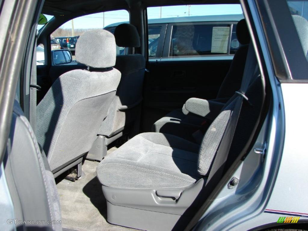 Gray Interior 1997 Isuzu Oasis LS Photo #46651124