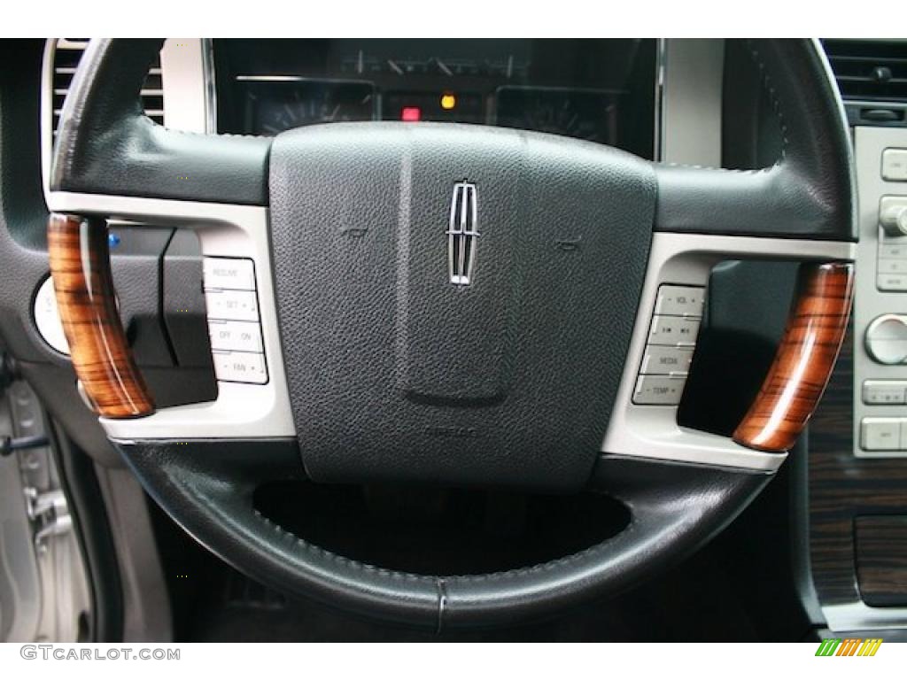 2007 Lincoln Navigator Ultimate Charcoal Steering Wheel Photo #46652804