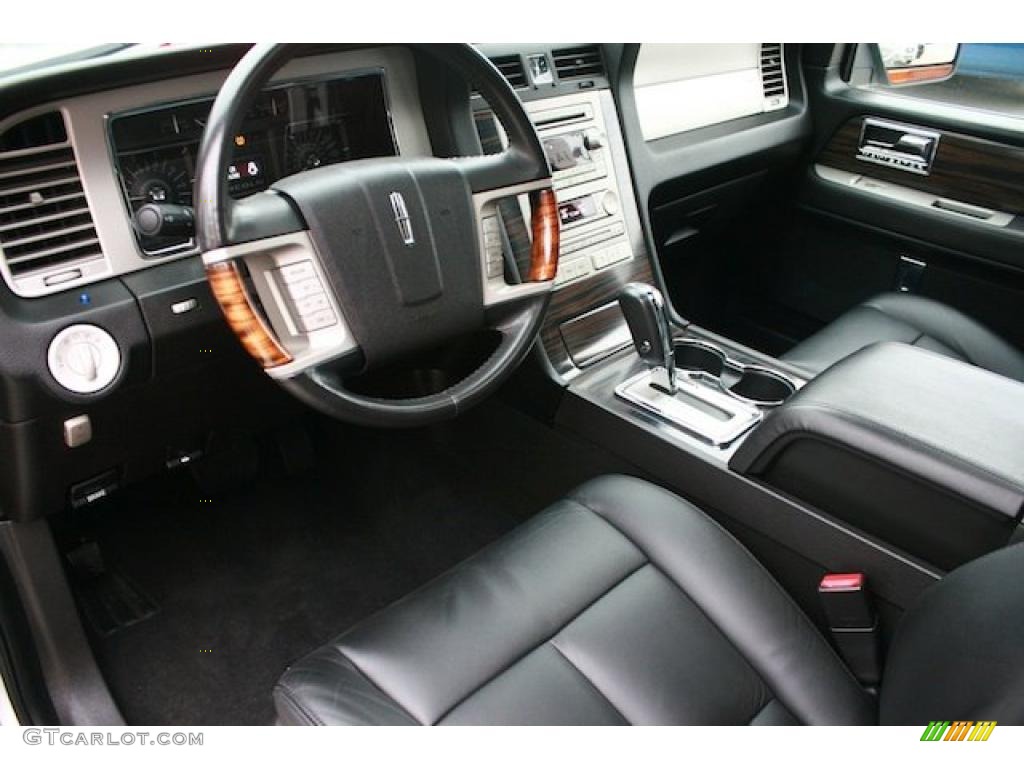 Charcoal Interior 2007 Lincoln Navigator Ultimate Photo #46652810