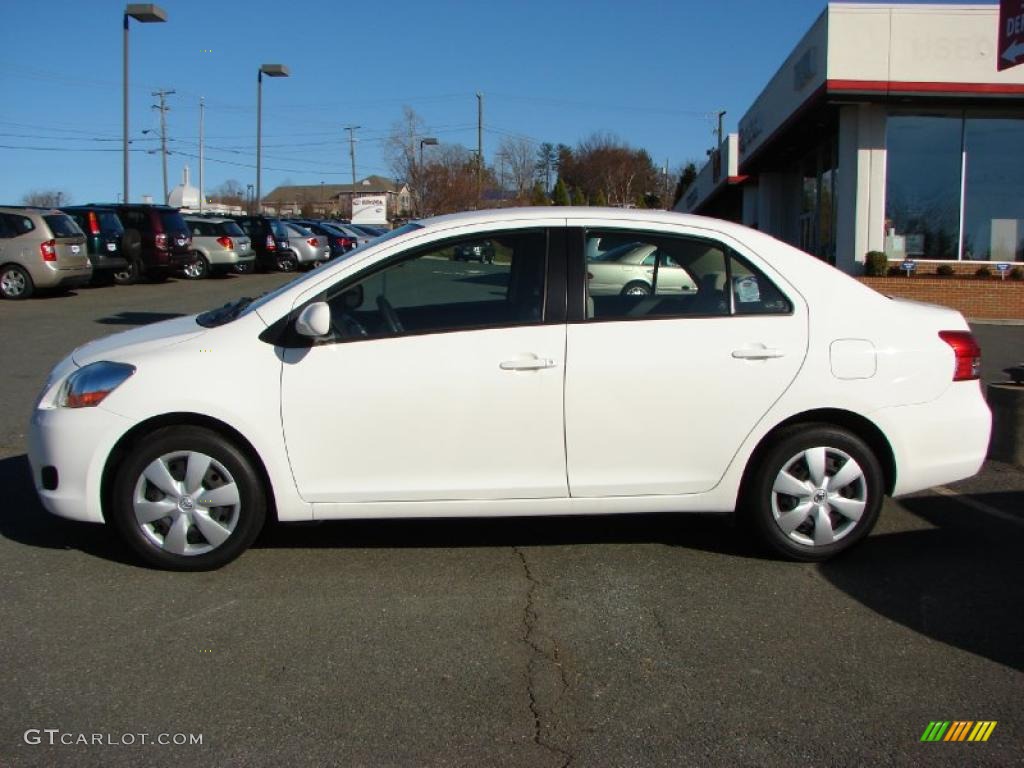 Polar White 2007 Toyota Yaris Sedan Exterior Photo #46652903