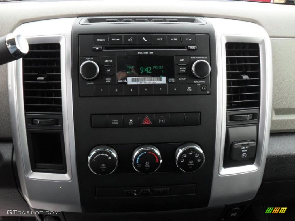 2011 Dodge Ram 1500 SLT Quad Cab Controls Photo #46655102