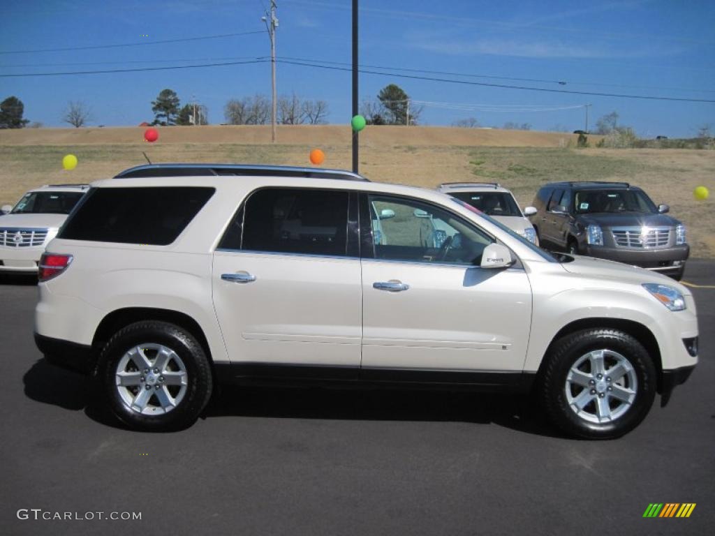 Cream White 2009 Saturn Outlook XR Exterior Photo #46655807