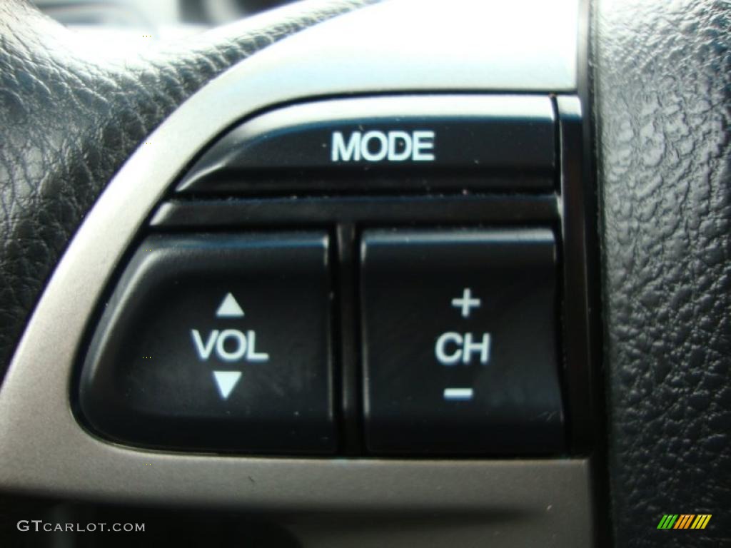 2010 Honda Accord LX-S Coupe Controls Photo #46656932