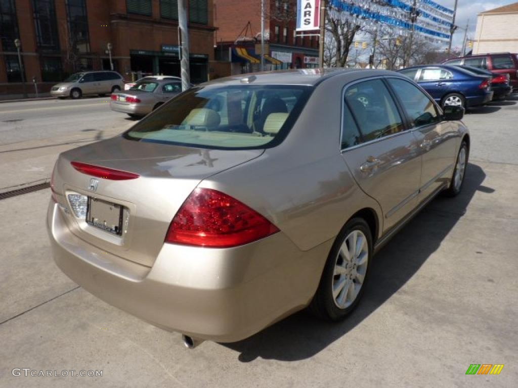 2007 Accord EX-L V6 Sedan - Desert Mist Metallic / Ivory photo #4