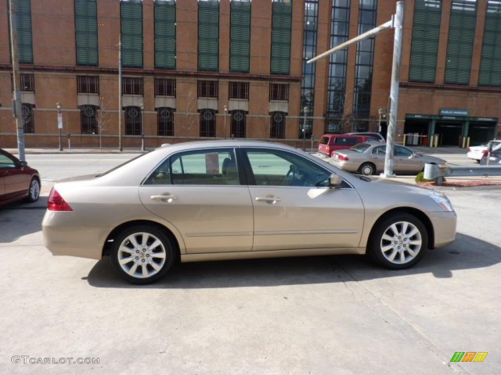 2007 Accord EX-L V6 Sedan - Desert Mist Metallic / Ivory photo #5