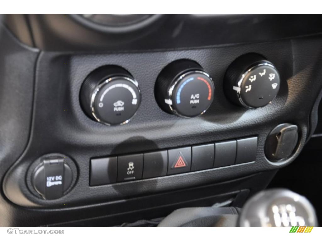 2011 Wrangler Sport 4x4 - Deep Cherry Red Crystal Pearl / Black photo #13
