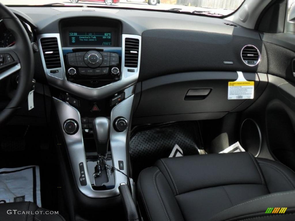 2011 Chevrolet Cruze LTZ Jet Black Leather Dashboard Photo #46658822