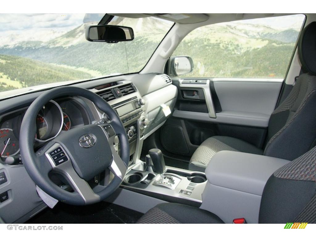 2011 4Runner SR5 4x4 - Magnetic Gray Metallic / Graphite photo #4