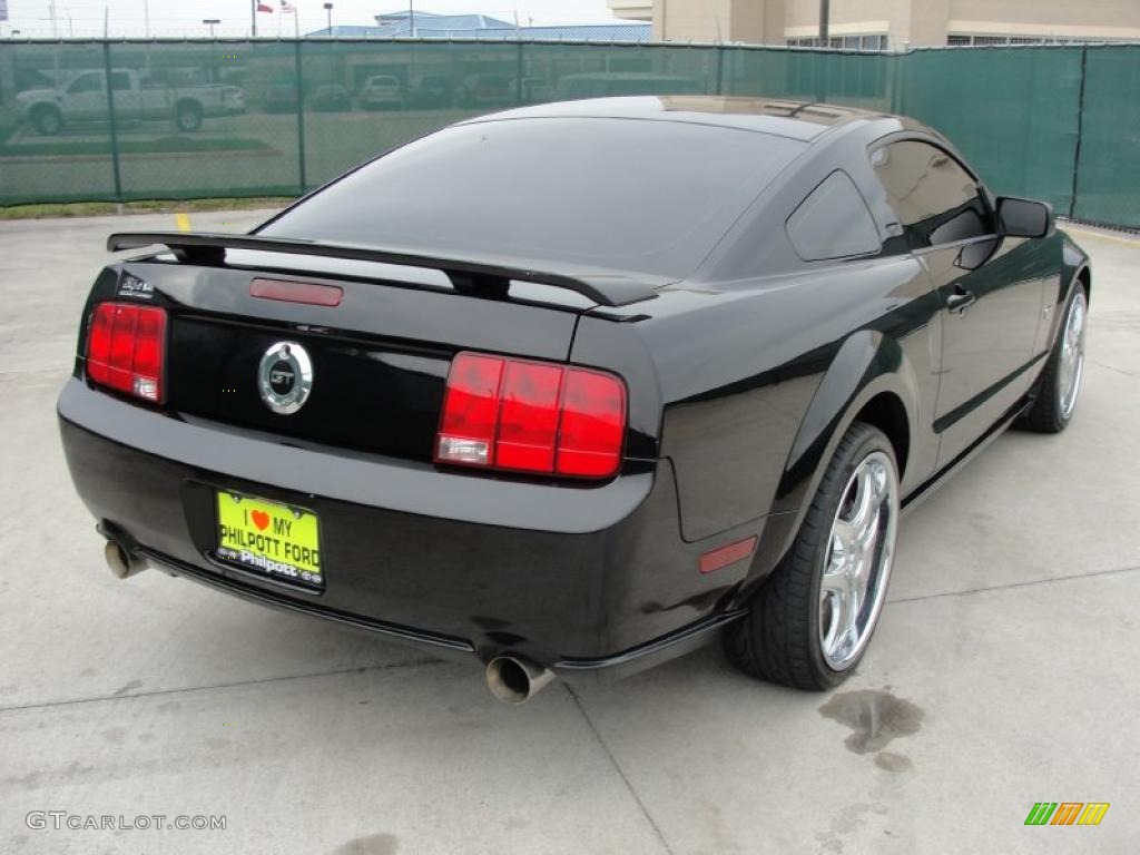 Black 2005 Ford Mustang GT Premium Coupe Exterior Photo #46659398