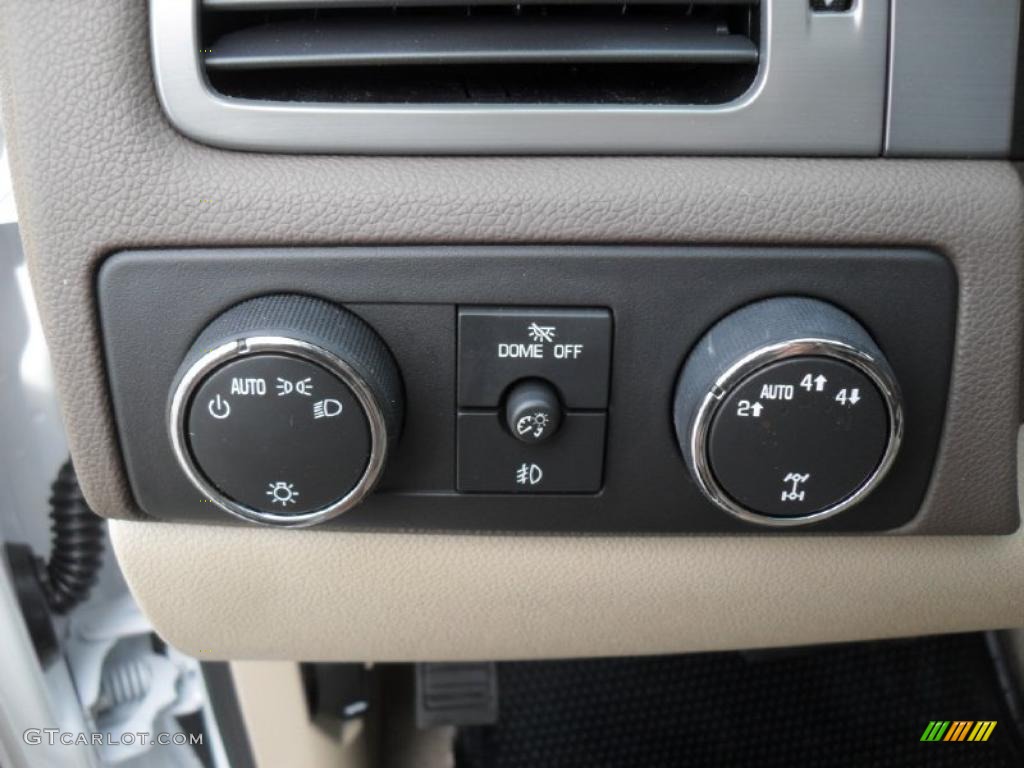 2011 Chevrolet Tahoe Z71 4x4 Controls Photo #46659899