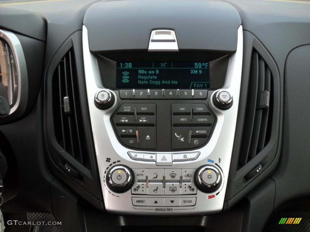 2011 Chevrolet Equinox LT Jet Black Dashboard Photo #46660337