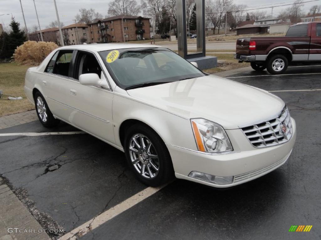 White Diamond Tricoat 2009 Cadillac DTS Standard DTS Model Exterior Photo #46660778