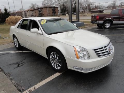 2009 Cadillac DTS  Data, Info and Specs