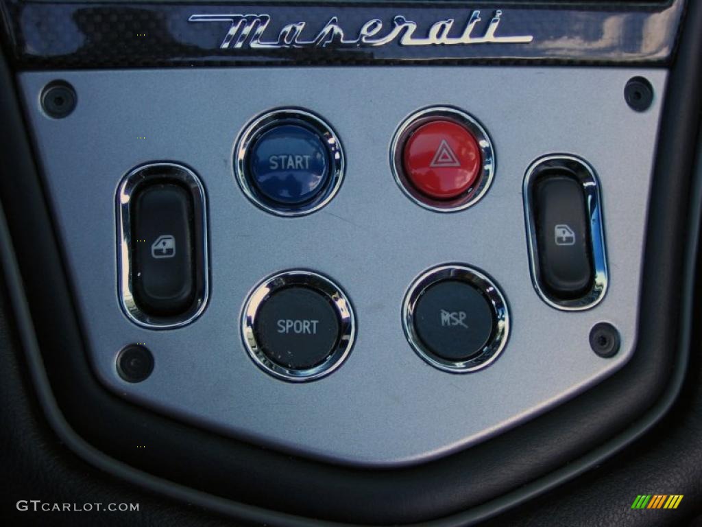 2006 Maserati GranSport Spyder Controls Photo #46661549