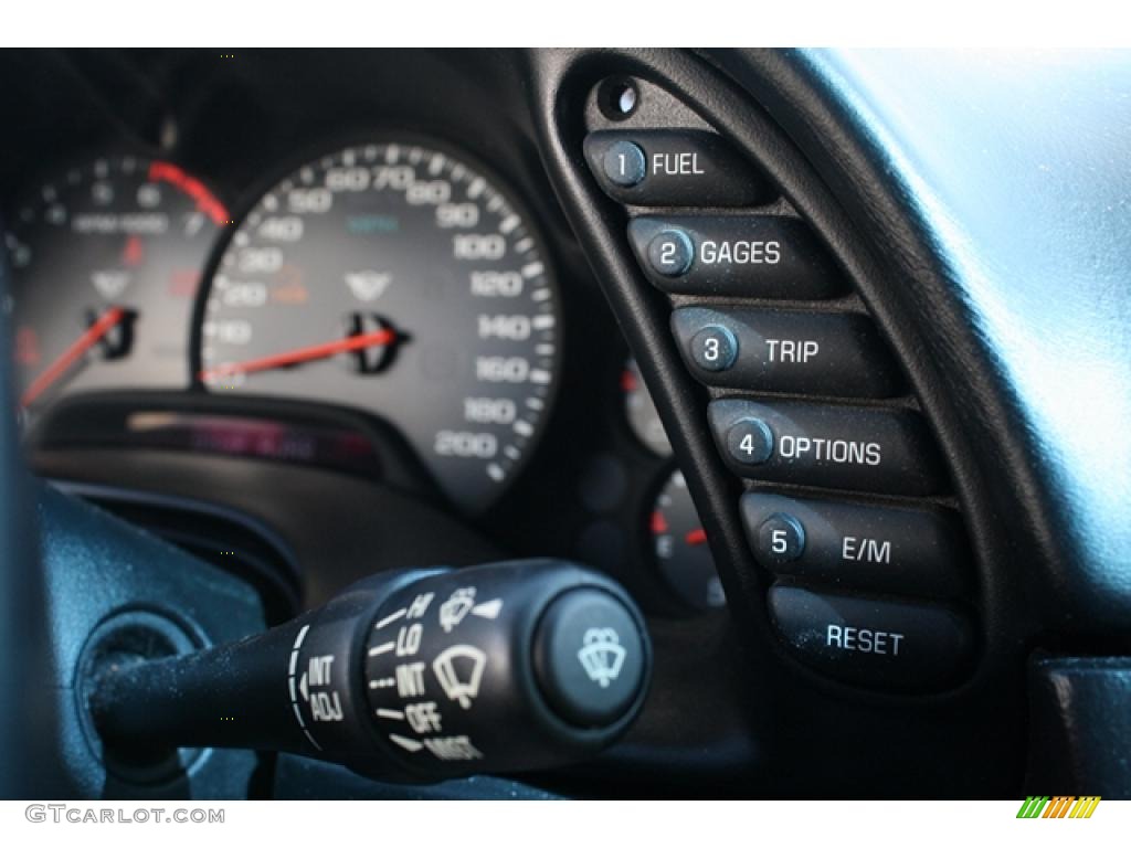 2002 Chevrolet Corvette Coupe Controls Photo #46662203