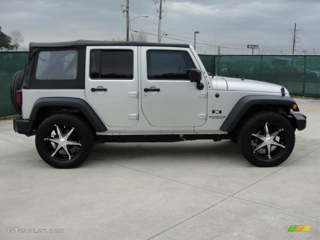 Bright Silver Metallic 2007 Jeep Wrangler Unlimited X 4x4 Exterior Photo #46662452