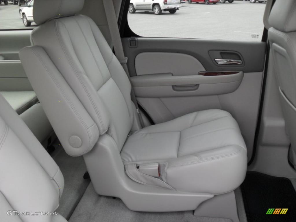 Light Titanium/Dark Titanium Interior 2011 Chevrolet Tahoe LT 4x4 Photo #46663187