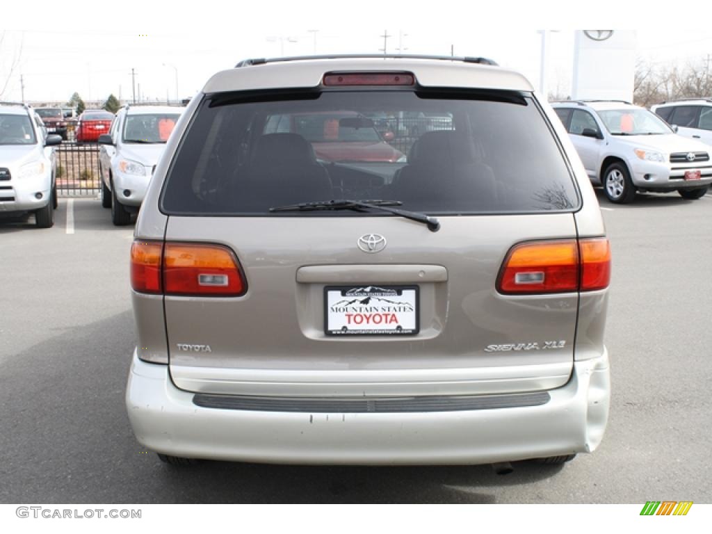 1999 Sienna XLE - Sable Pearl / Oak Beige photo #3