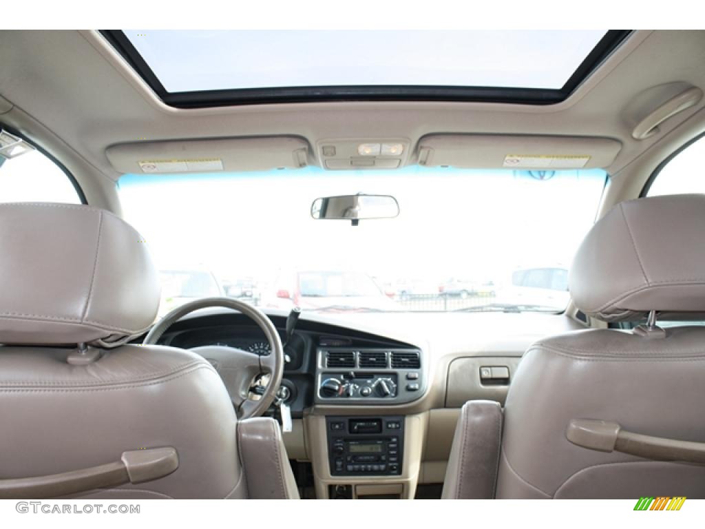 1999 Sienna XLE - Sable Pearl / Oak Beige photo #25