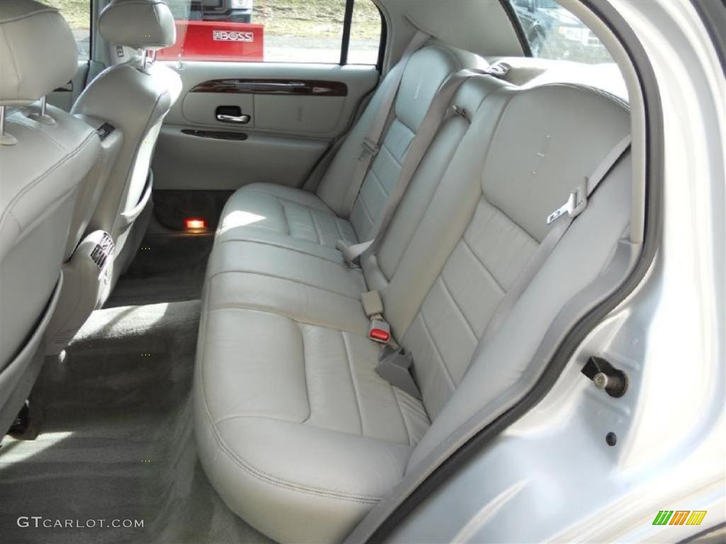 Light Graphite Interior 1999 Lincoln Town Car Executive Photo #46663970