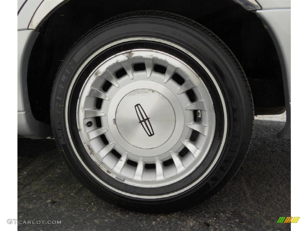 1999 Lincoln Town Car Executive Wheel Photo #46664186