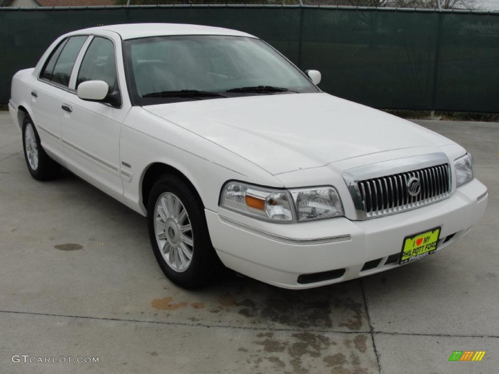 2010 Grand Marquis LS Ultimate Edition - Vibrant White / Light Camel photo #1