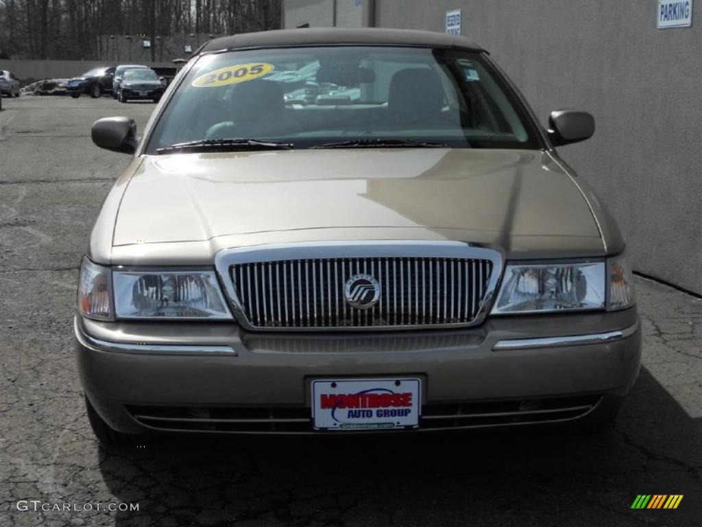 2005 Grand Marquis LS - Arizona Beige Metallic / Medium Parchment photo #7