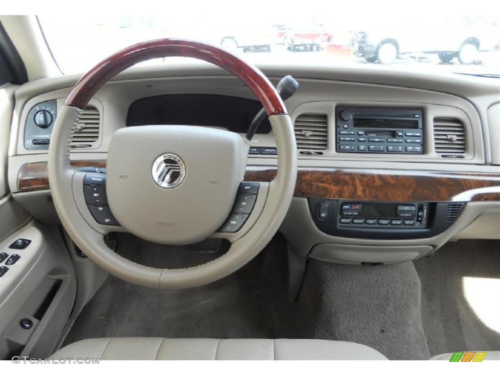 2005 Grand Marquis LS - Arizona Beige Metallic / Medium Parchment photo #10