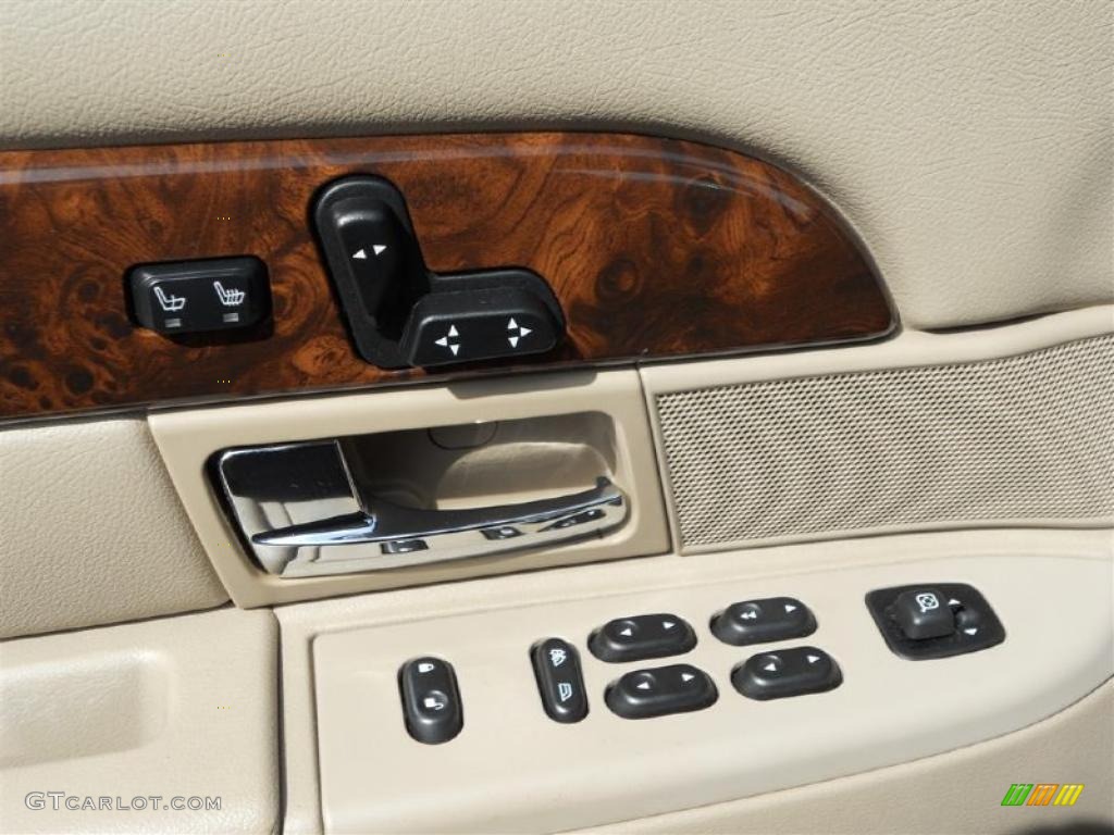 2005 Mercury Grand Marquis LS Controls Photo #46664504
