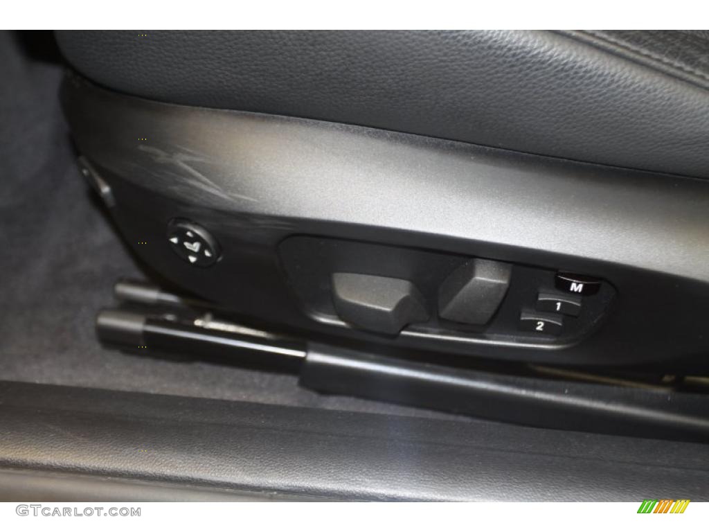 2010 3 Series 335i Coupe - Jet Black / Black photo #22
