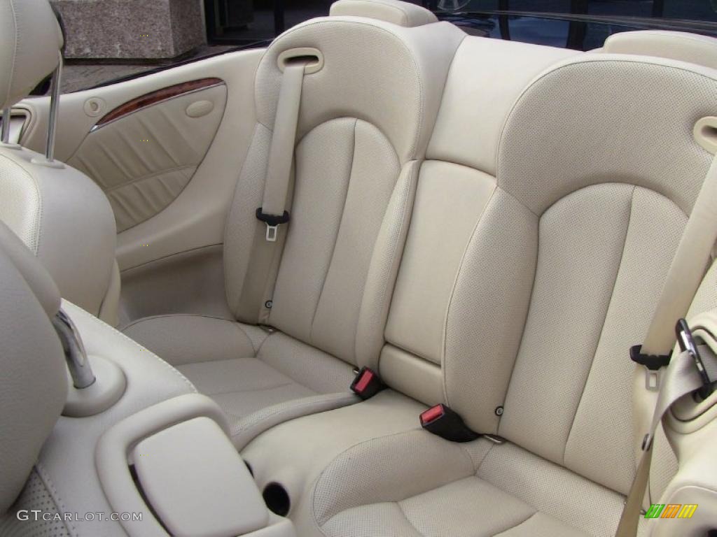 Stone Interior 2005 Mercedes-Benz CLK 320 Cabriolet Photo #46665395