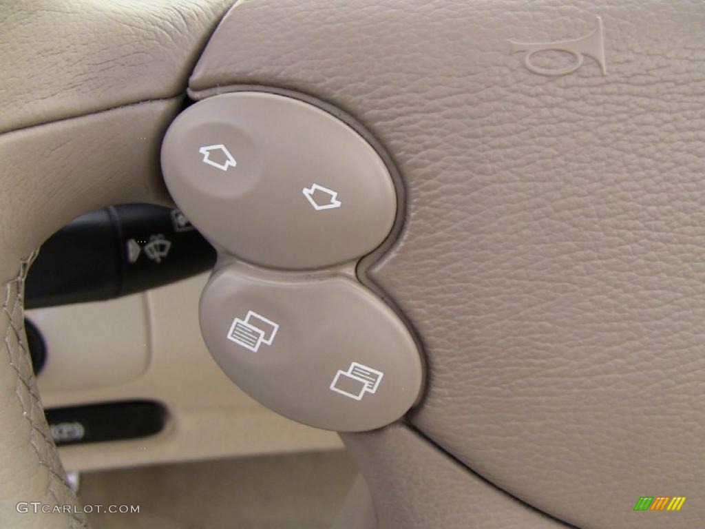 2005 Mercedes-Benz CLK 320 Cabriolet Controls Photo #46665449