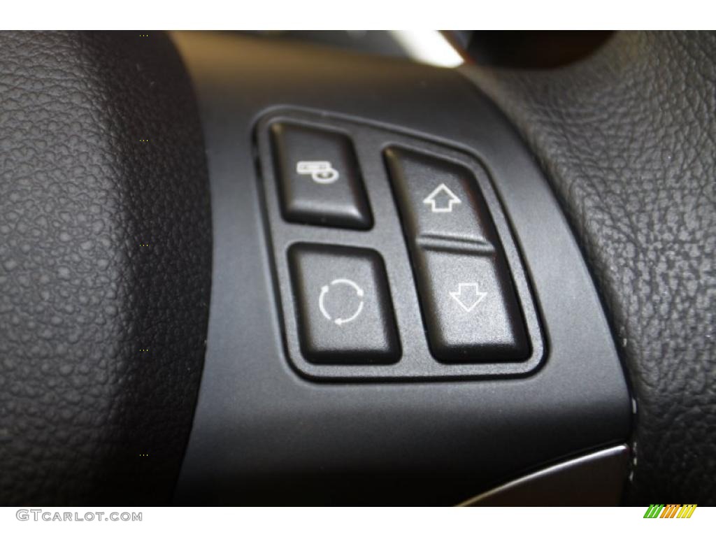 2011 BMW 3 Series 335i Sedan Controls Photo #46666283
