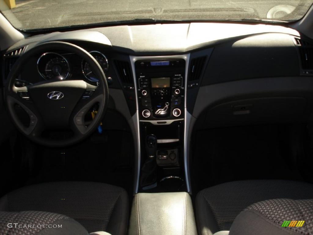 2011 Sonata GLS - Midnight Black / Gray photo #12