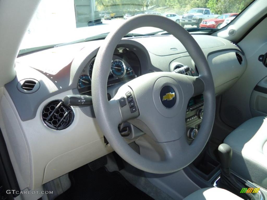 2011 Chevrolet HHR LT Gray Steering Wheel Photo #46667525