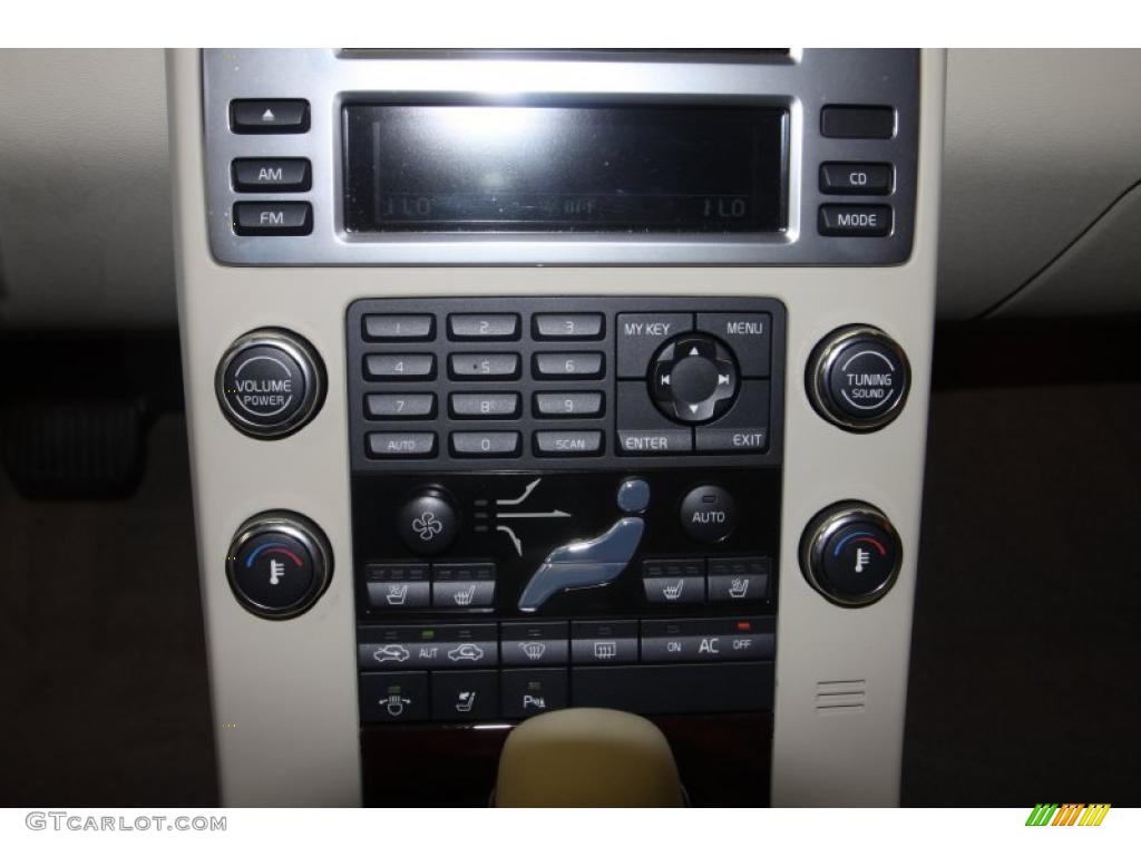 2007 Volvo S80 V8 AWD Controls Photo #46667543