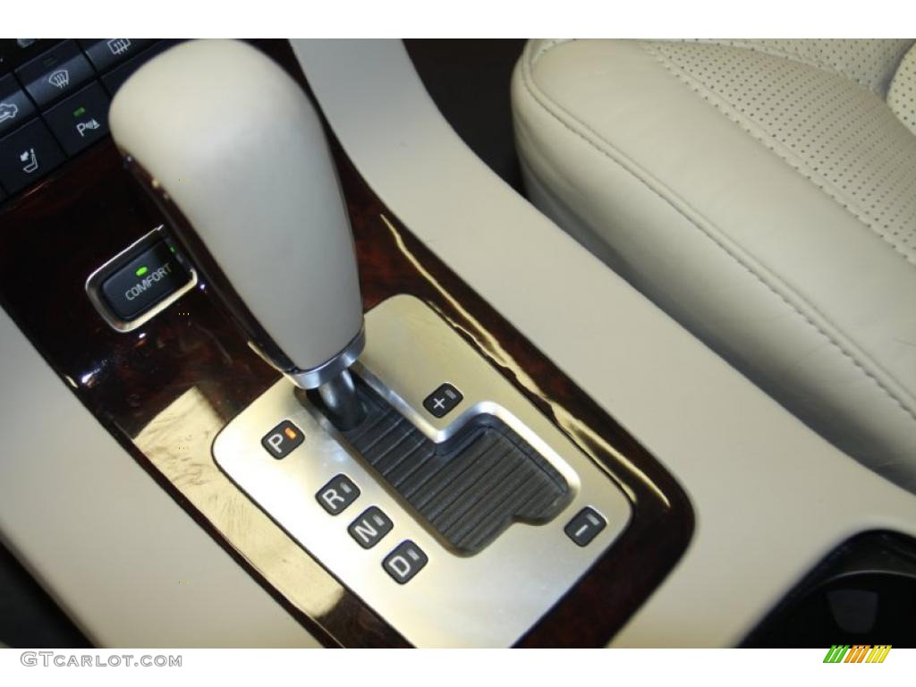 2007 Volvo S80 V8 AWD Transmission Photos