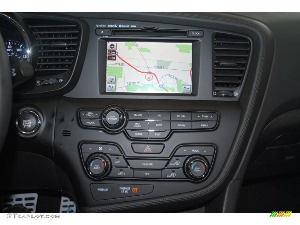 2011 Kia Optima SX Controls Photo #46668050