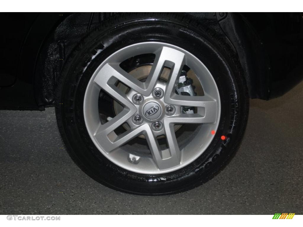 2011 Kia Soul + Wheel Photo #46669886