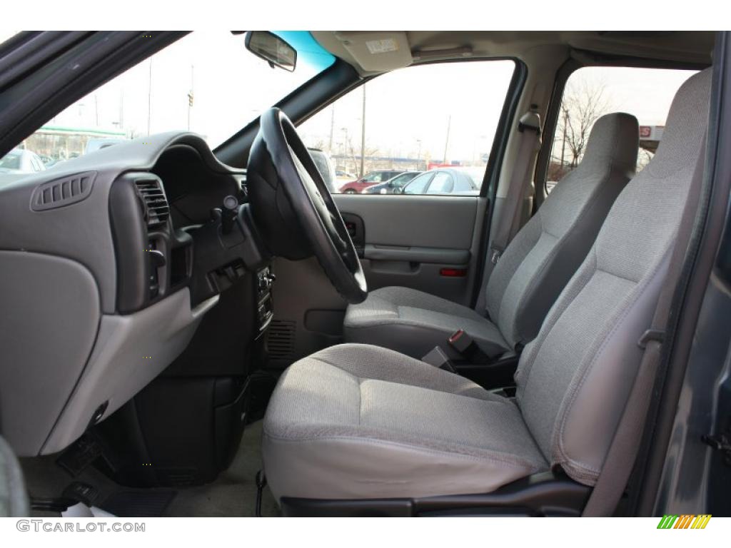Neutral Interior 2004 Chevrolet Venture Plus Photo #46671191