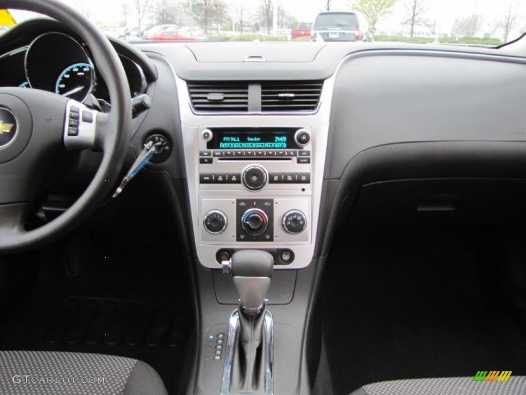 2010 Malibu LT Sedan - Imperial Blue Metallic / Ebony photo #21